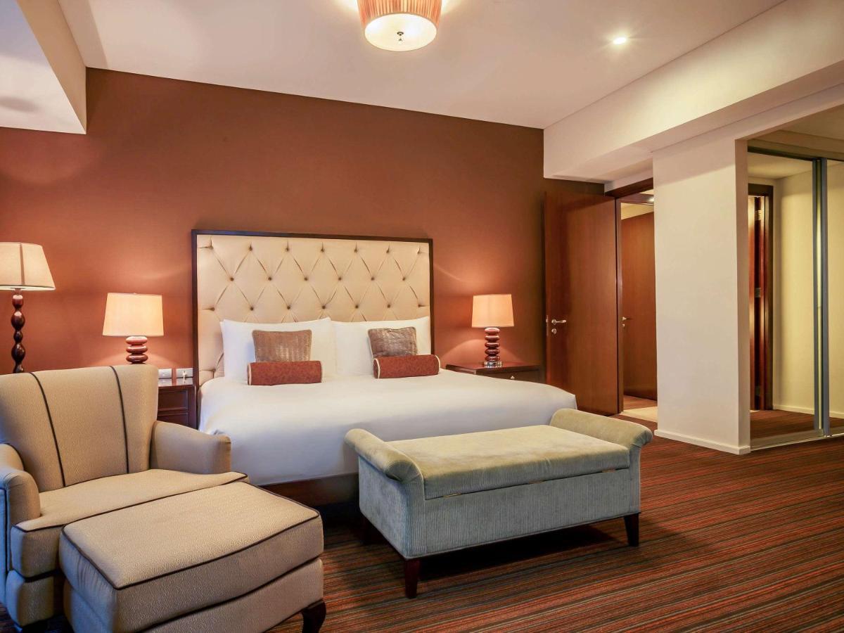 Joy Nostalg Hotel And Suites Manila Managed By The Ascott Limited Pasig City Exterior photo